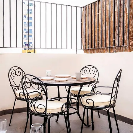 Beautiful With Private Terrace Apartment