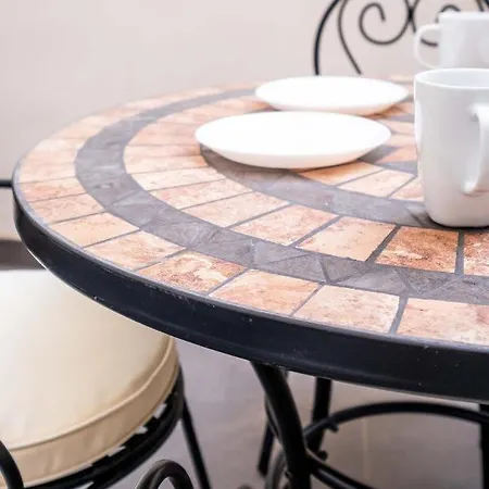 Beautiful With Private Terrace Apartment